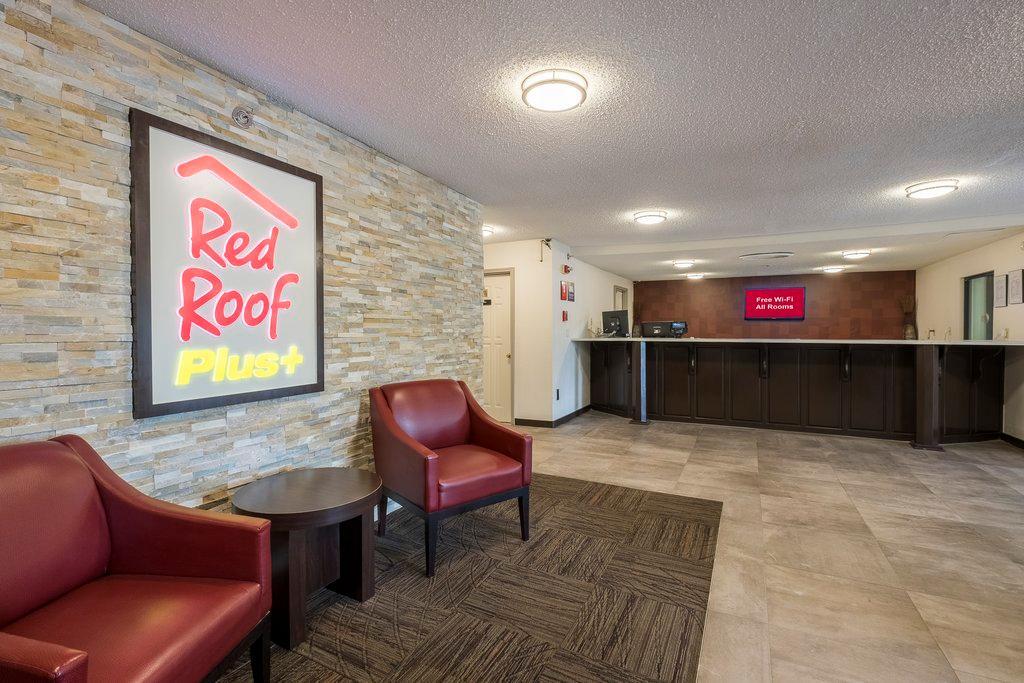 Red Roof Inn Plus+ & Suites Opelika Exterior photo